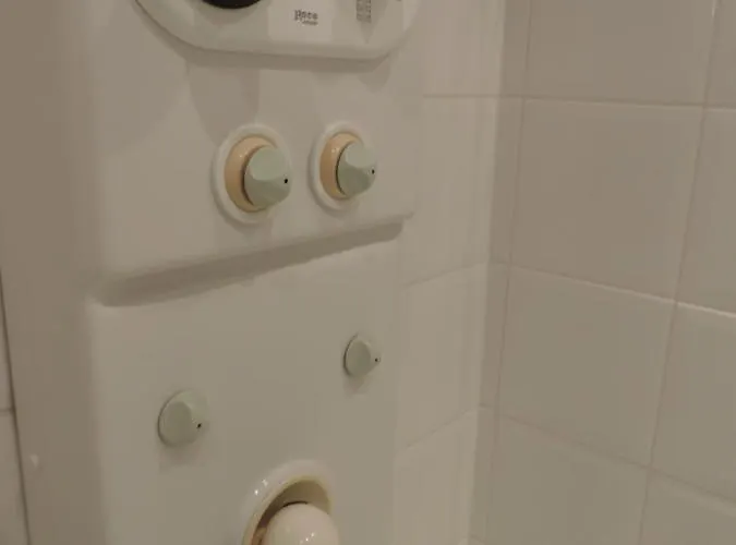 Single Avec Breakfast Cannes